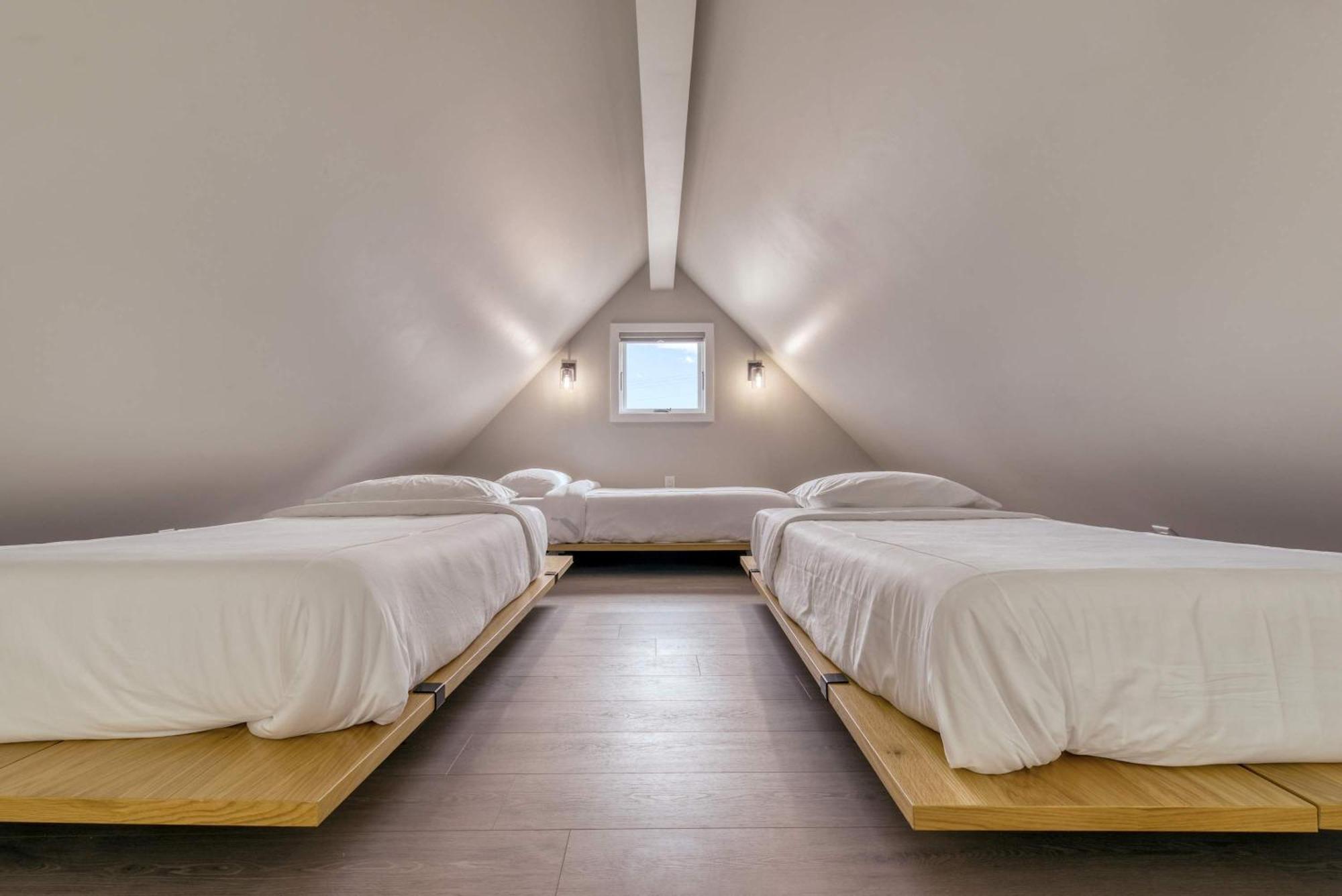 Stardust Luxury Cottage With Loft & A Great View เทอร์ลิงกวา ภายนอก รูปภาพ